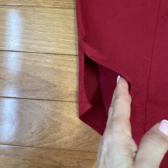 Chicos Size 1 - M 100% Cotton No Iron Button Front Shirt Blouse Red Animal Print - Picture 8 of 11